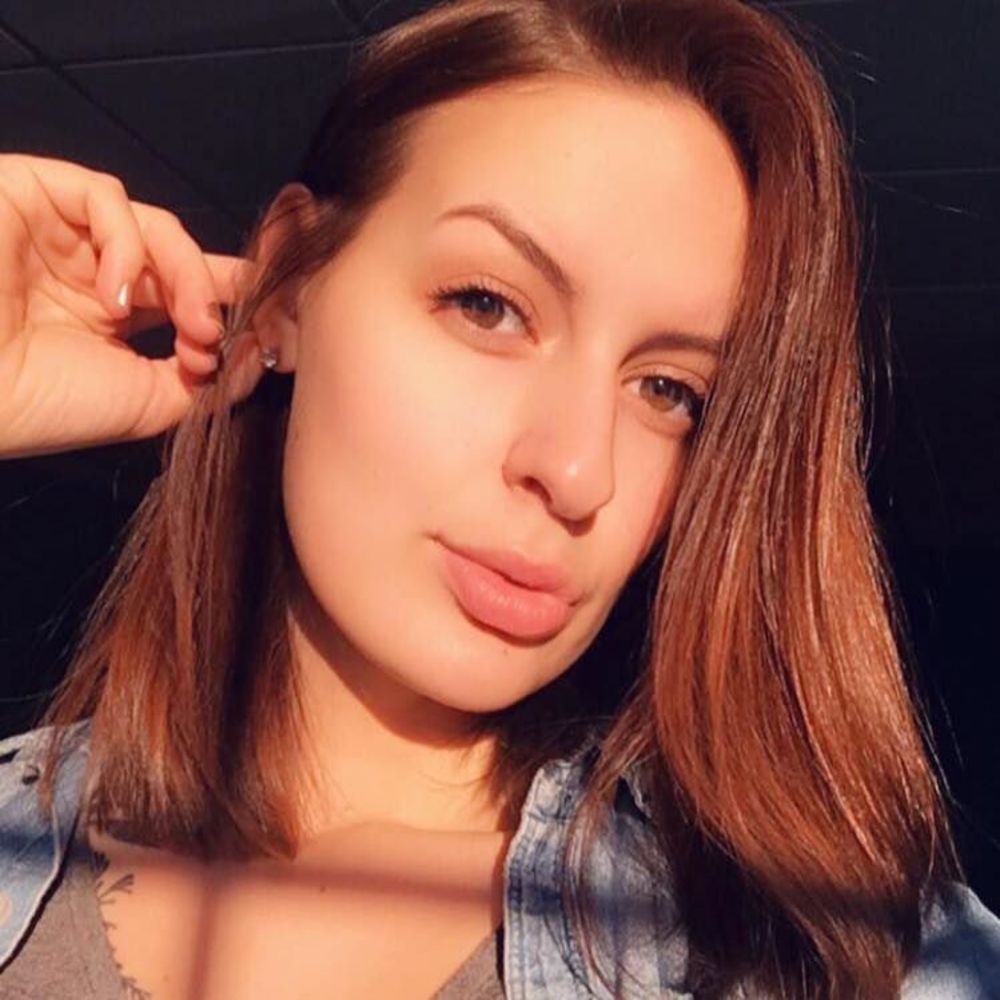 Meet your Posher, Lauren